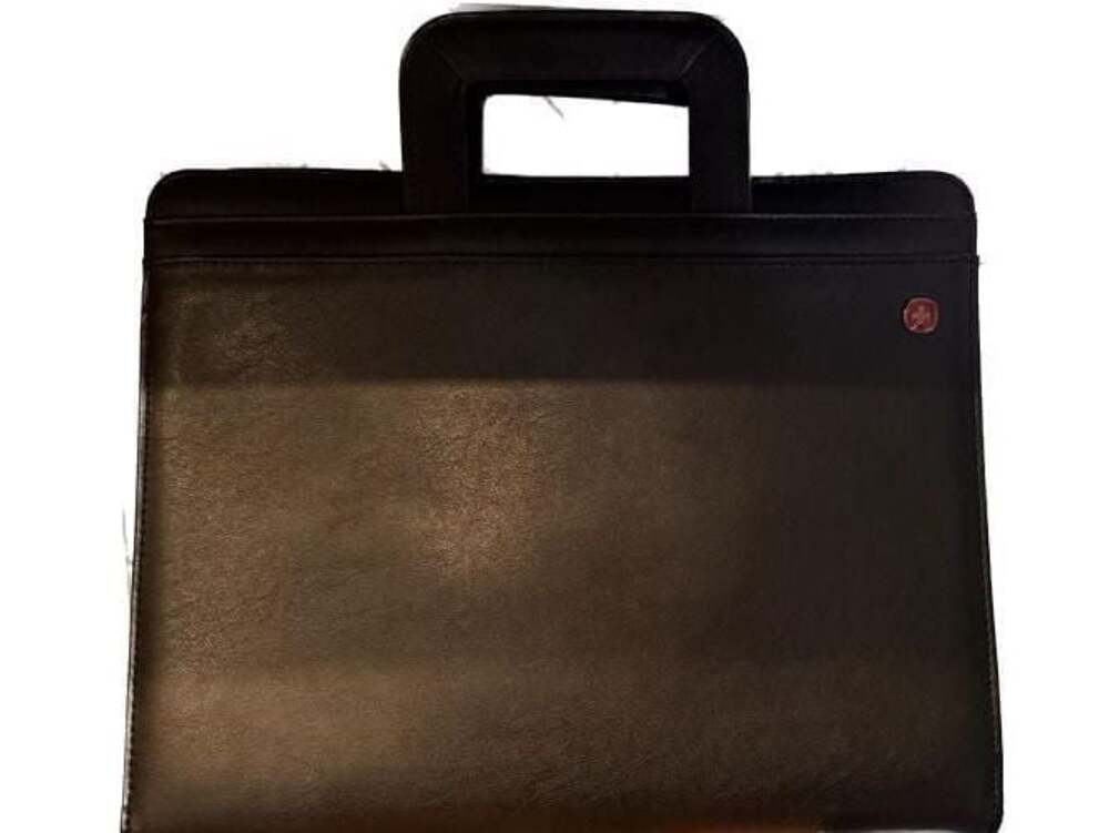 Wenger SwissGear Black Leather Portfolio NWOT.